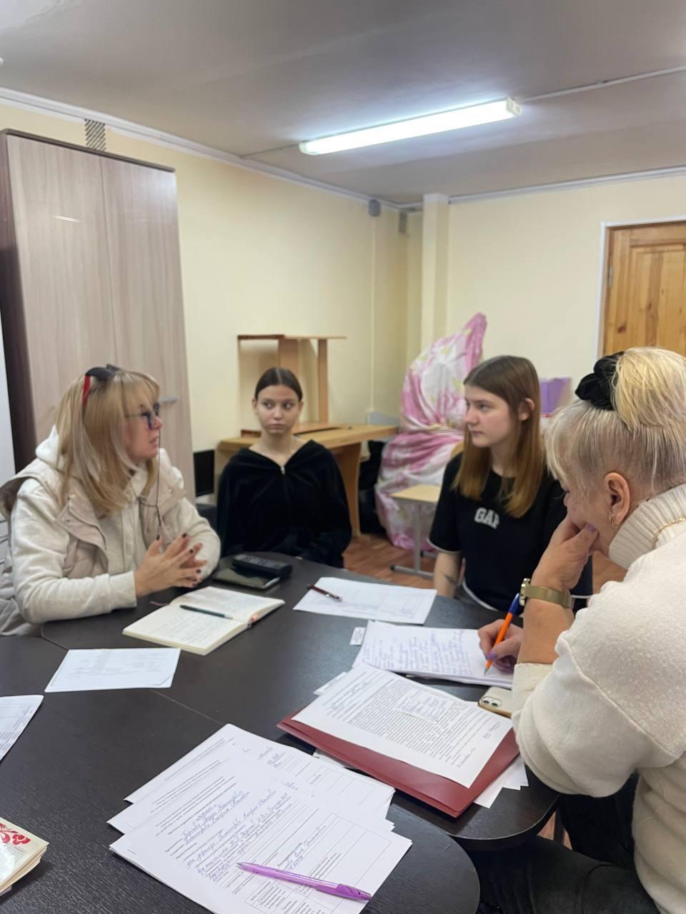 Научить, подсказать, направить…