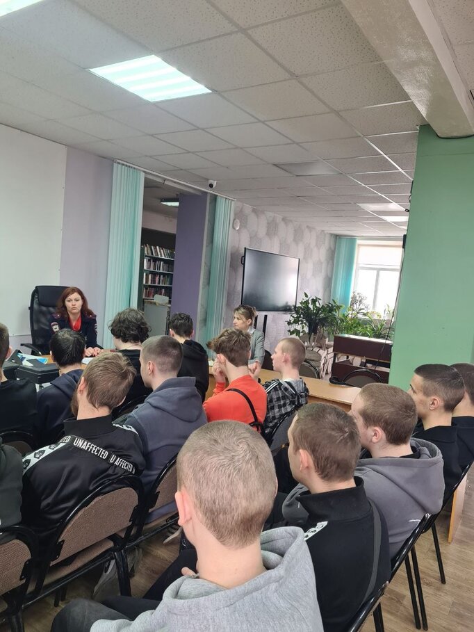 Профилактическая встреча со студентами: правовая грамотность и здоровый образ жизни